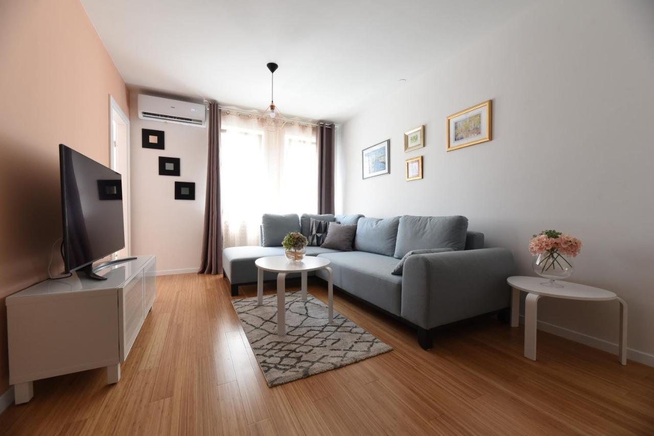 Mary'S Apartment - With Free Parking 萨格勒布 外观 照片