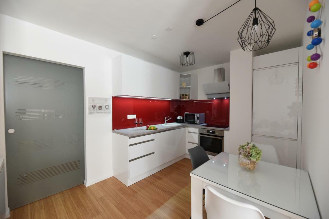Mary'S Apartment - With Free Parking 萨格勒布 外观 照片